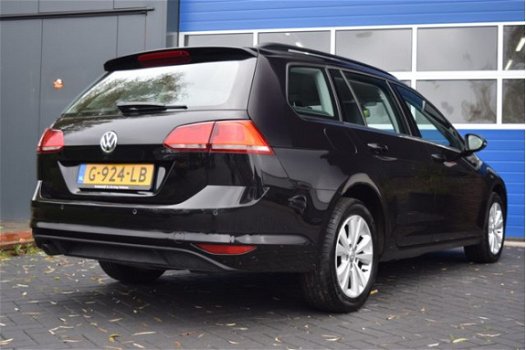 Volkswagen Golf - 1.6 TDI Highline BlueMotion - 1