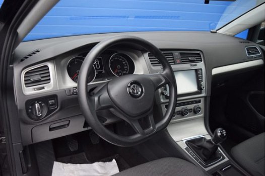 Volkswagen Golf - 1.6 TDI Highline BlueMotion - 1