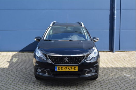 Peugeot 2008 - STYLE 1.2 PURETECH 82PK | LM VELGEN | NAVIGATIE | DAB+ | PANORAMADAK - 1