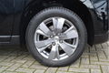 Peugeot 2008 - STYLE 1.2 PURETECH 82PK | LM VELGEN | NAVIGATIE | DAB+ | PANORAMADAK - 1 - Thumbnail