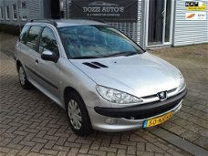 Peugeot 206 SW - 1.4 Pop' Art nieuw apk