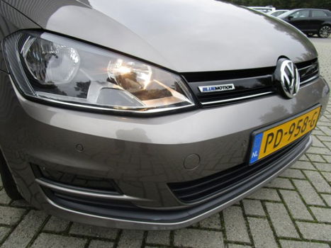 Volkswagen Golf - 1.0 TSI 115pk Comfortline Navigatie-Pdc-Ecc-Metallic - 1