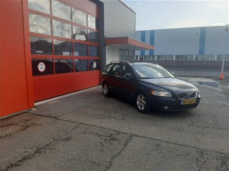 Volvo V50 - 1.6 D2 S/S R-Design Pro Edition 84KW 114PK - 1