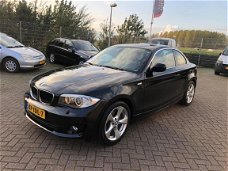 BMW 1-serie Coupé - 118d High Executive Automaat, NAVI, PDX, EXENON, 1e eigenaar