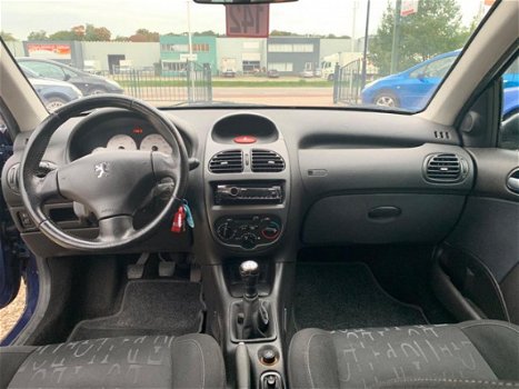 Peugeot 206 - 1.6-16V XS Pack Benzine Luxe uitvoering Airco Lm Velgen Rijdt en schakelt als nieuw - 1