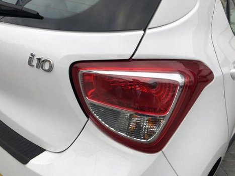 Hyundai i10 - 1.0i i-Motion Comfort 5 deurs | Climate control - 1