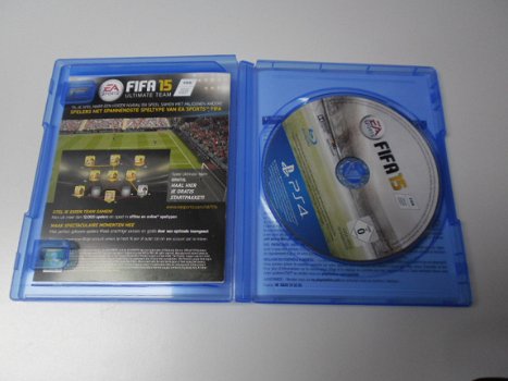 PS4 Fifa 15 - 4