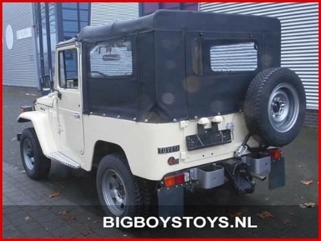 Toyota Land Cruiser - FJ 40 Softtop - 1