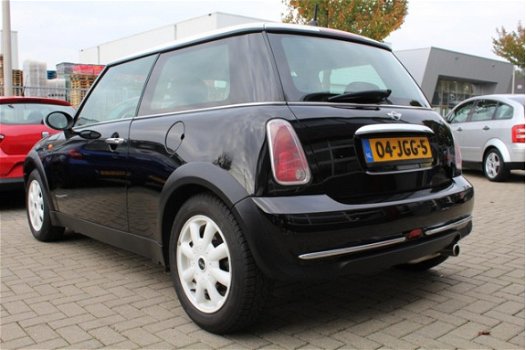 Mini Mini One - 1.6 | S uitvoering | Airco | Elektrische ramen | APK | - 1