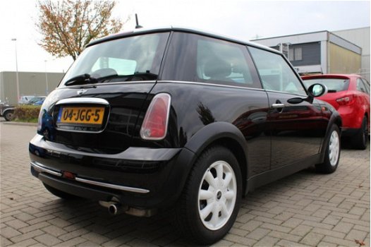 Mini Mini One - 1.6 | S uitvoering | Airco | Elektrische ramen | APK | - 1