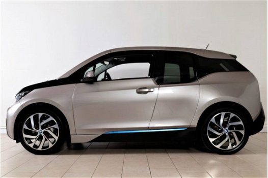 BMW i3 - 170PK AUTOMAAT NAVI LEDER LED STANDKACHEL CAMERA XENON PARKASSIST PDC LMV19 EX. BTW 4% BIJ - 1