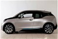 BMW i3 - 170PK AUTOMAAT NAVI LEDER LED STANDKACHEL CAMERA XENON PARKASSIST PDC LMV19 EX. BTW 4% BIJ - 1 - Thumbnail