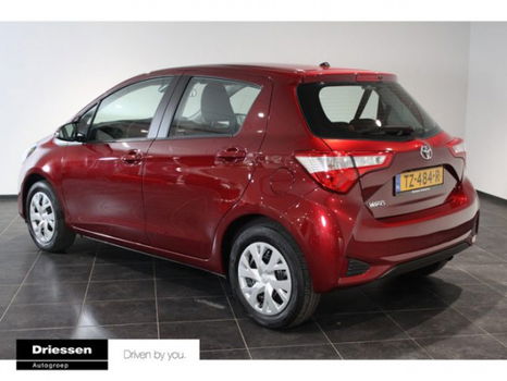 Toyota Yaris - 1.0 VVT-i Energy (Navigatie - Climate control - Camera) - 1