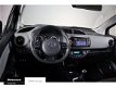 Toyota Yaris - 1.0 VVT-i Energy (Navigatie - Climate control - Camera) - 1 - Thumbnail