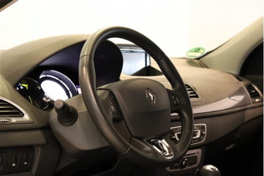 Renault Mégane Estate - 1.2 115PK TCe Limited * Facelift | Clima | Navi | LMV | PDC | Trekhaak | Blu - 1