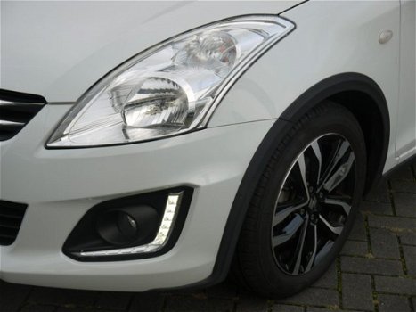 Suzuki Swift - 1.2 STYLE 5DRS AIRCO CRUISE LMV LEDER NL-AUTO - 1