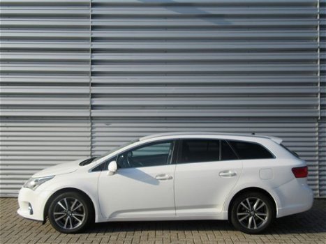 Toyota Avensis Wagon - 2.2 D-CAT Dynamic Business - 1