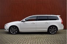 Volvo V70 - 2.5 FT-231PK-Winter Edition-18 Inch-Trekhaak-Nw Distributie