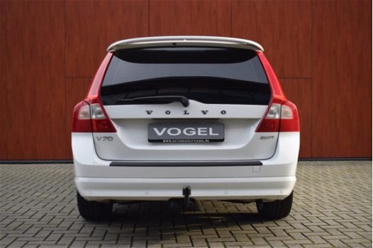 Volvo V70 - 2.5 FT-231PK-Winter Edition-18 Inch-Trekhaak-Nw Distributie - 1