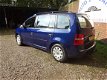 Volkswagen Touran - 1.6-16V FSI Optive I - 1 - Thumbnail