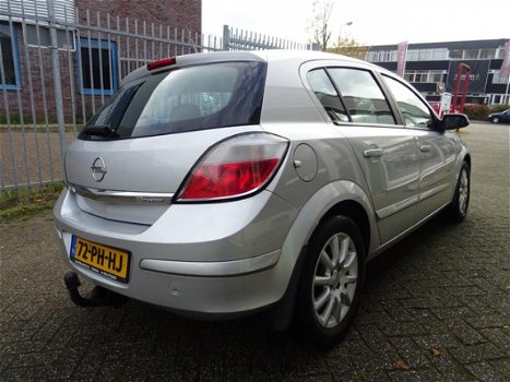 Opel Astra - 1.6 Cosmo AUTOMAAT - 1