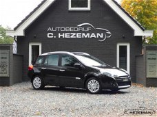 Renault Clio Estate - 1.2 16V 75 Night & Day