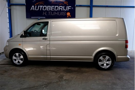 Volkswagen Transporter - 2.5 TDI 340 L2H1 - Automaat, Leder, Airco, Cruise, Trekhaak - 1