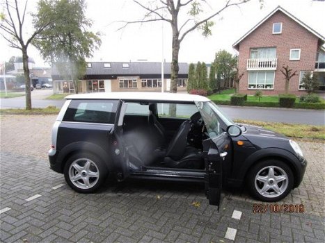 Mini Mini Clubman - 1.6 Cooper Automatische airco Cruise control Centraal met afstandsbediening Park - 1