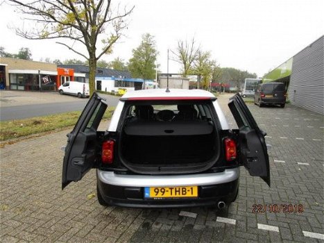 Mini Mini Clubman - 1.6 Cooper Automatische airco Cruise control Centraal met afstandsbediening Park - 1