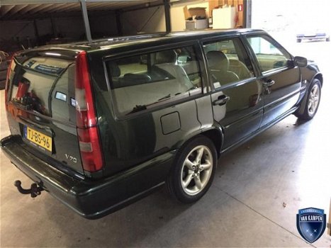 Volvo V70 - 2.5 - 1