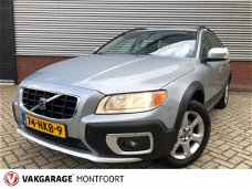 Volvo XC70 - 2.4 D5 Momentum 2009 Automaat, Lederen Bekleding, Trekhaak, Elektrische achterklep