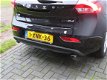 Volvo V40 - 2.0 D4 Kinetic Business Nieuwe D-riem Trekhaak Navi Clima PDC Bluetooth Cruise - 1 - Thumbnail