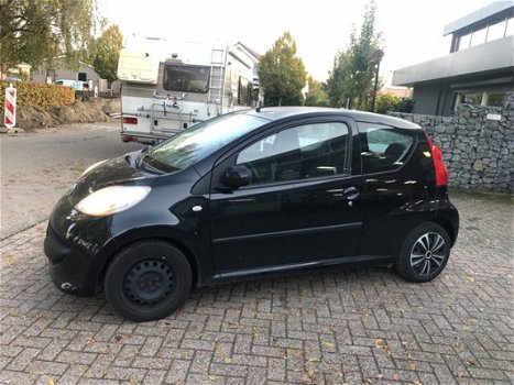 Peugeot 107 - 1.0-12V XS - 1