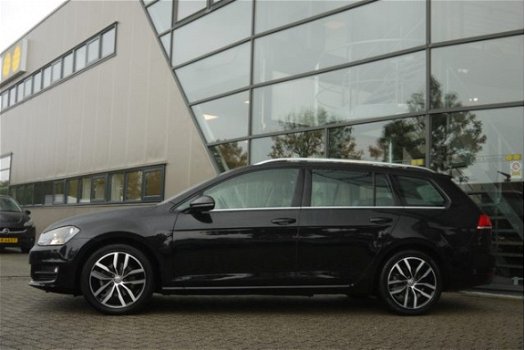 Volkswagen Golf Variant - 1.4 TSI Business Edition R 140PK AUTOMAAT Nav/climate/camera - 1