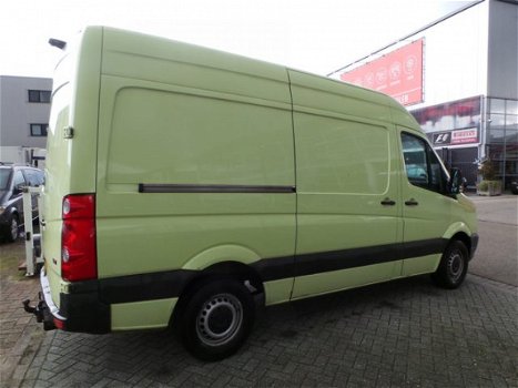 Volkswagen Crafter - 35 2.5 TDI L2H2 136pk Airco, Navigatie, Trekhaak - 1