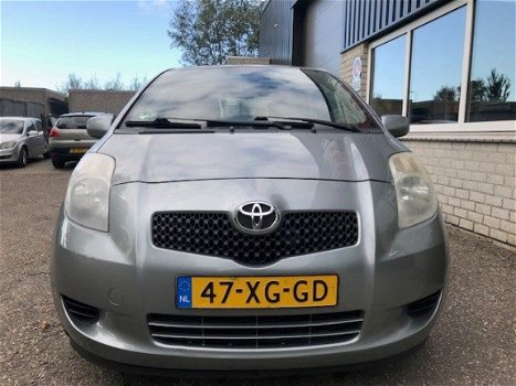 Toyota Yaris - 1.3 16V VVT-I 3DR Luna AIRCO--Trekhaak - 1