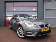 Seat Leon ST - 1.4 EcoTSI FR Connect PANO/ACC/LED/NAVI/CAMERA/BOVAG GAR