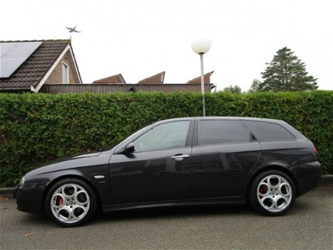 Alfa Romeo 156 Sportwagon - 2.0 JTS Distinctive - 1