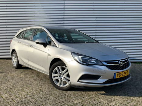 Opel Astra Sports Tourer - 1.0 Online Edition Airco Navigatie Parkeersensoren - 1