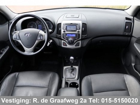 Hyundai i30 CW - 1.6i i-Catcher Automaat | Navigatie | Trekhaak | Leder | Schuif-/kanteldak | Parkee - 1