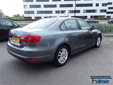 Volkswagen Jetta - 1.2 TSI BMT Comfortline - 1