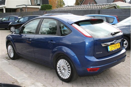 Ford Focus - 1.8 16v Limited, Climate control, Navigatie, Parkeersensoren - 1