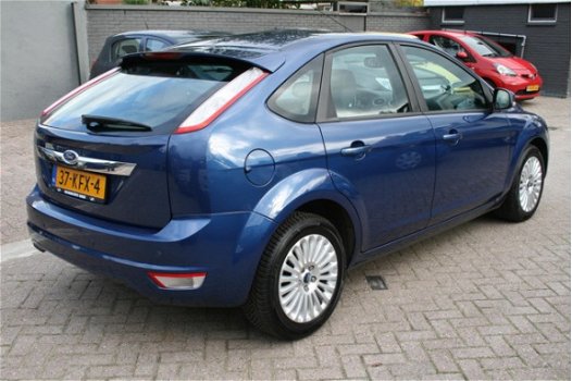 Ford Focus - 1.8 16v Limited, Climate control, Navigatie, Parkeersensoren - 1