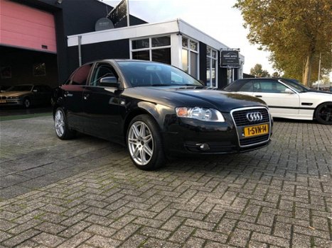 Audi A4 - 2.0 Pro Line Business Automaat Airco Elk.ramen cruise controle zeer nette - 1