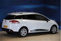 Renault Clio Estate - 0.9 TCe Limited - 1 - Thumbnail