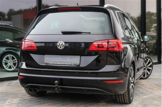 Volkswagen Golf Sportsvan - 1.4 TSI Highline Pano Navi Trekhaak Xenon Plus LED Panoramadak Cruise Na - 1