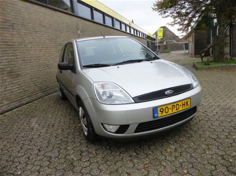 Ford Fiesta - 1.4 16V 3DR AUT Trend unieke KM stand - 1