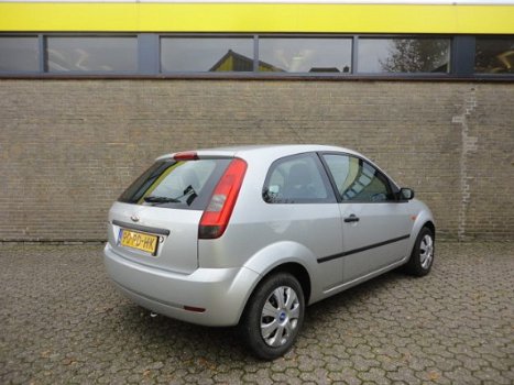 Ford Fiesta - 1.4 16V 3DR AUT Trend unieke KM stand - 1