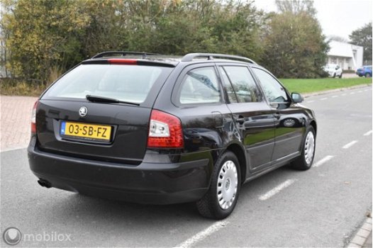 Skoda Octavia Combi - 2.0 TDI Elegance, Leer, Automaat, Export - 1