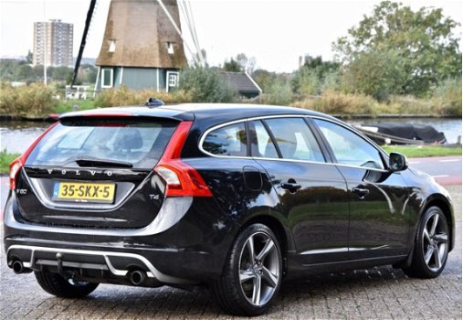 Volvo V60 - 1.6 T4 R-Design Automaat, volledig dealer onderhouden - 1